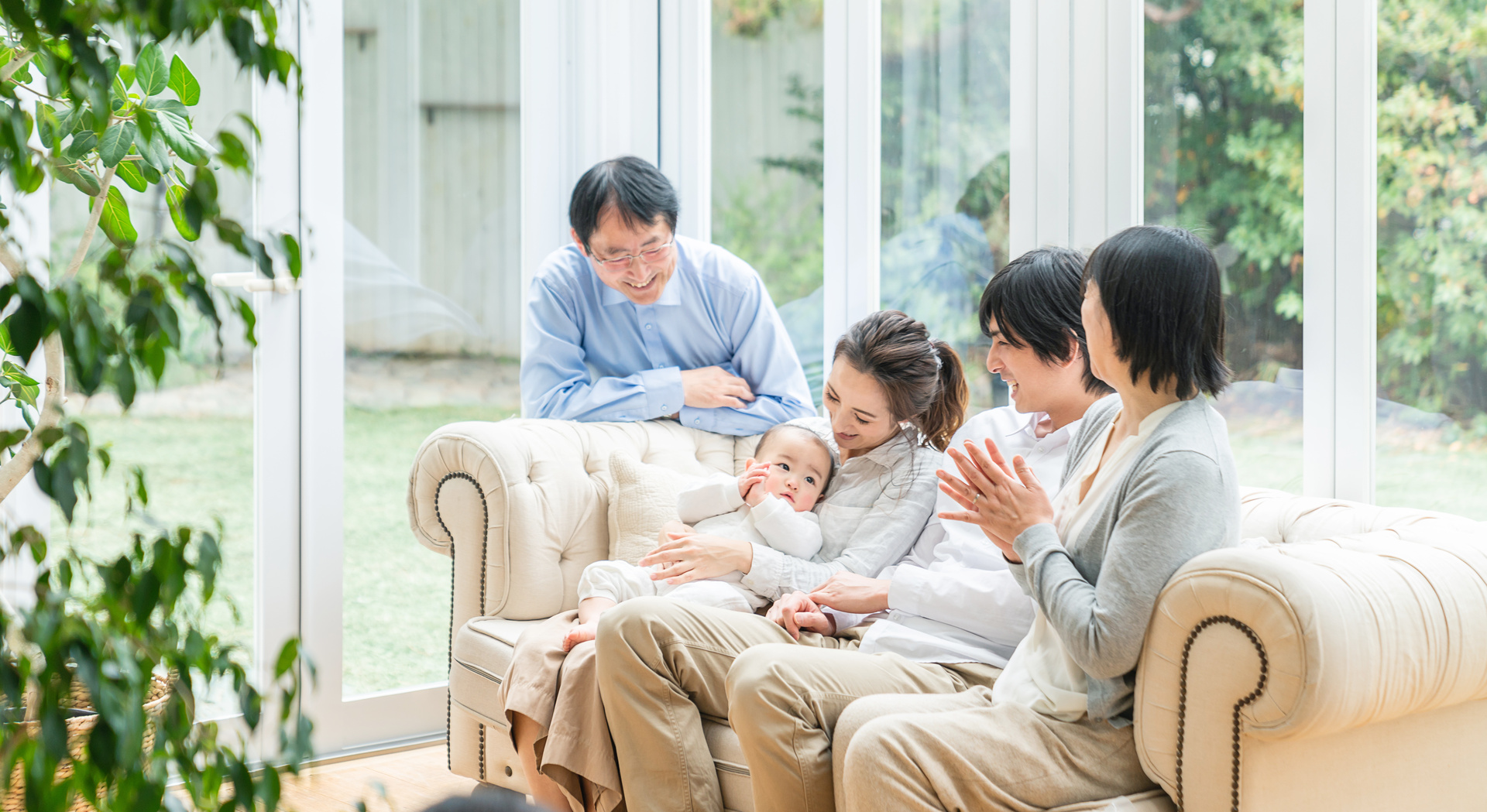 日常の何気ない瞬間にある感情やつながりを、自然なまま残す写真